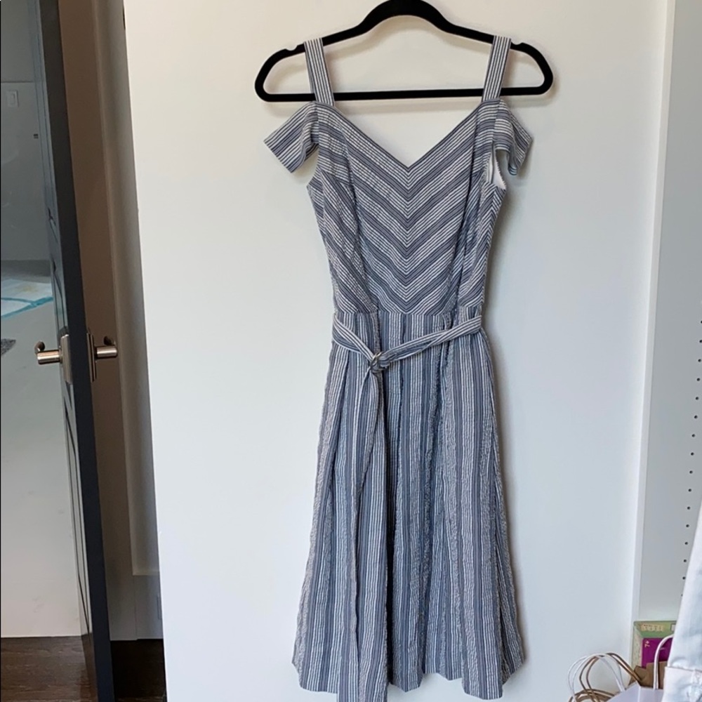 WHITE HOUSE BLACK MARKET dress